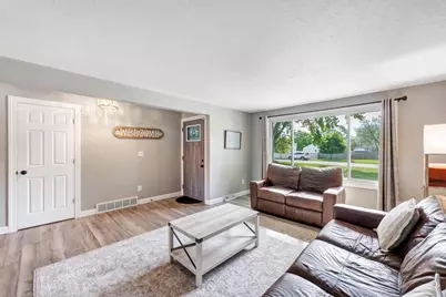 2316 Serenade Lane, Green Bay, WI 54301 - Photo 4