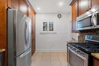 827 Catherine Street, Green Bay, WI 54301 - Photo 12