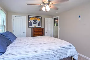 1932 Delaware St, Oshkosh, WI 54902 - Photo 8