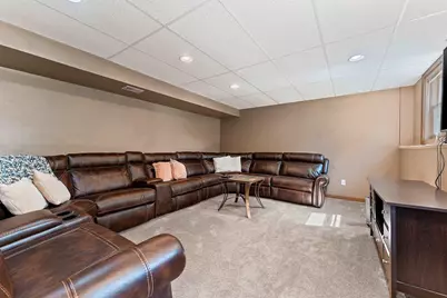 2038 Emerald Drive, Green Bay, WI 54311 - Photo 42