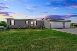 4931 Molitor Rd, Lena, WI 54139 - Photo 2