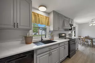 2650 Bayport Ln, Green Bay, WI 54313 - Photo 14