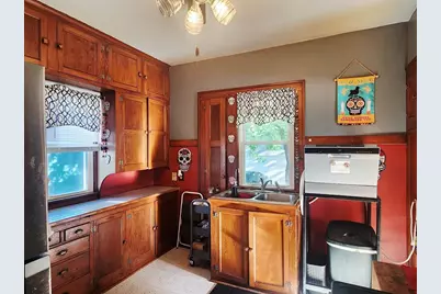 506 W Scott Street, Fond du Lac, WI 54937 - Photo 2