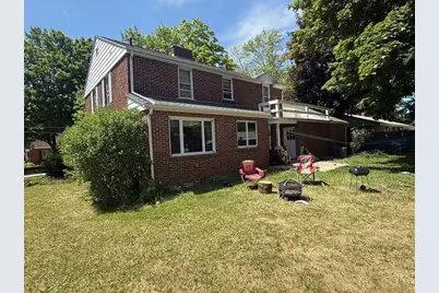 166 N Clinton Avenue, Clintonville, WI 54929 - Photo 2