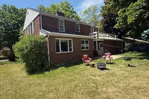 166 N Clinton Ave, Clintonville, WI 54929 - Photo 2