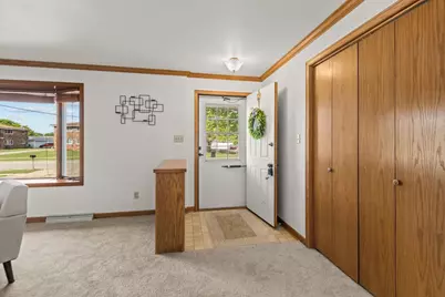 3300 N Lawe Street, Appleton, WI 54911 - Photo 6