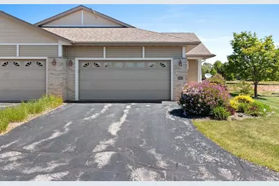 1942 Ravenswood Lane, Manitowoc, WI 54220 - Photo 46