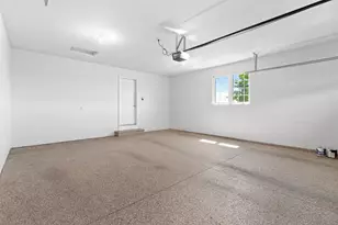 1942 Ravenswood Ln, Manitowoc, WI 54220 - Photo 36