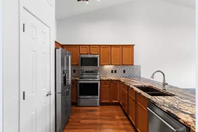 1942 Ravenswood Lane, Manitowoc, WI 54220 - Photo 8