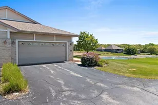 1942 Ravenswood Ln, Manitowoc, WI 54220 - Photo 42