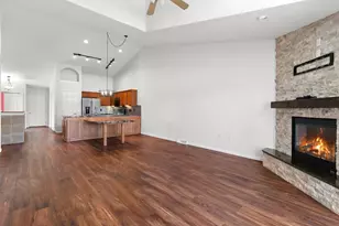 1942 Ravenswood Ln, Manitowoc, WI 54220 - Photo 10