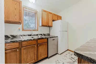 280 N Campbell Road #C, Oshkosh, WI 54902 - Photo 4