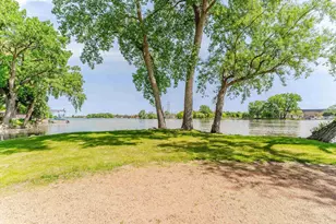 280 N Campbell Rd, Oshkosh, WI 54902 - Photo 24