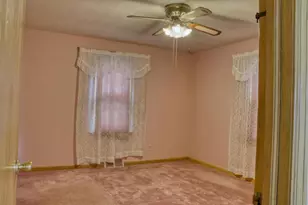 921 W Weiland Ave, Appleton, WI 54914 - Photo 10
