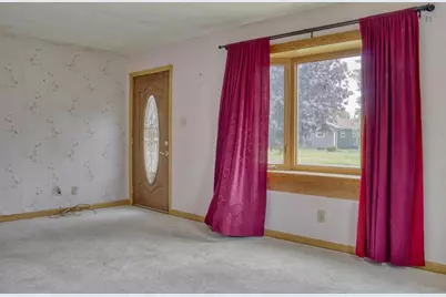921 W Weiland Avenue, Appleton, WI 54914 - Photo 8
