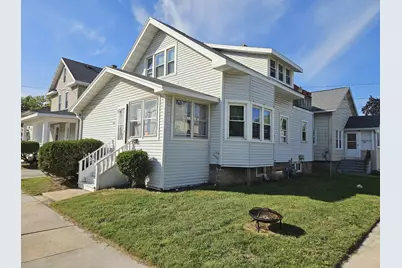 302 W Lincoln Avenue, Oshkosh, WI 54901 - Photo 1