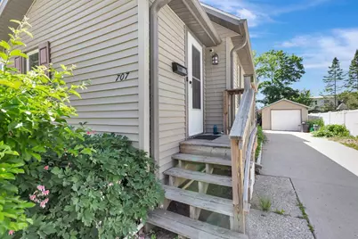 707 E Randall Street, Appleton, WI 54911 - Photo 2