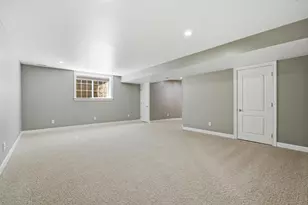 1594 Kingswood Dr, Neenah, WI 54956 - Photo 26