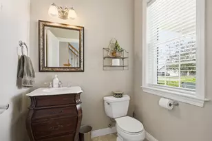 1594 Kingswood Dr, Neenah, WI 54956 - Photo 12