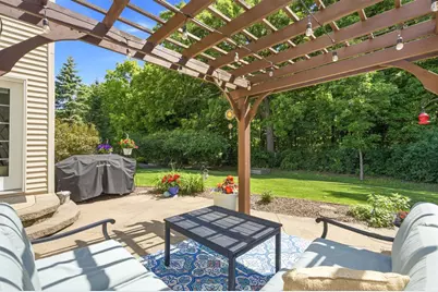 1594 Kingswood Drive, Neenah, WI 54956 - Photo 32