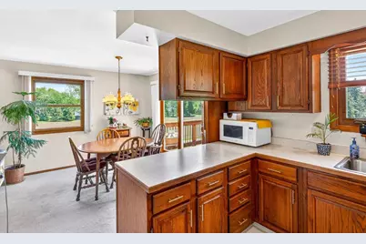 1858 Oakridge Road, Neenah, WI 54956 - Photo 14