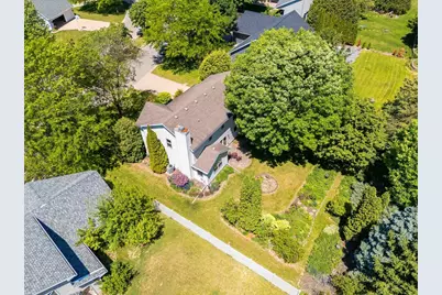 2055 Lynn Drive, Neenah, WI 54956 - Photo 54