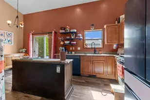 217 Yacoub Ln, Fond du Lac, WI 54935 - Photo 6