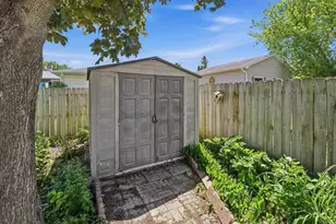 1018 Hawk St, Oshkosh, WI 54902 - Photo 38