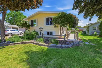 1018 Hawk Street, Oshkosh, WI 54902 - Photo 1