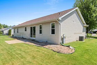 W6034 Paige Way, Appleton, WI 54915 - Photo 42