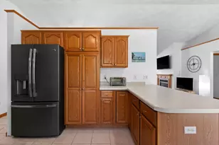 W6034 Paige Way, Appleton, WI 54915 - Photo 16