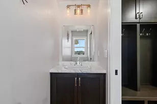 2174 Potter Dr, De Pere, WI 54115 - Photo 38