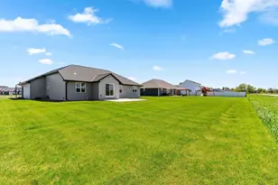 2174 Potter Dr, De Pere, WI 54115 - Photo 64