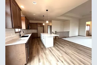 W6538 Breezy Way, Appleton, WI 54915 - Photo 8