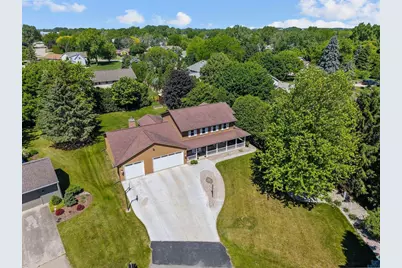 1245 Weatherwood Drive, Neenah, WI 54956 - Photo 56