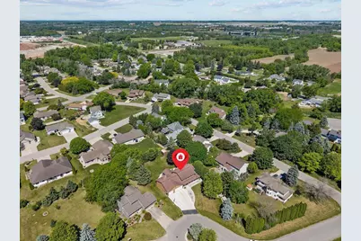 1245 Weatherwood Drive, Neenah, WI 54956 - Photo 74