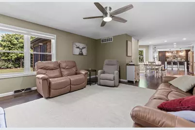 1245 Weatherwood Drive, Neenah, WI 54956 - Photo 14
