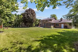 1245 Weatherwood Dr, Neenah, WI 54956 - Photo 66