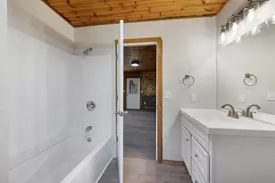 W11252 Pallock Ln, Crivitz, WI 54114 - Photo 6