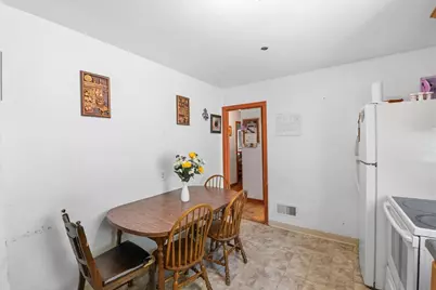 1342 Garland Street, Green Bay, WI 54301 - Photo 8