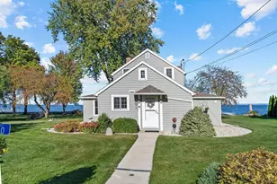 3790 Pau-Ko-Tuk Ln, Oshkosh, WI 54902 - Photo 1