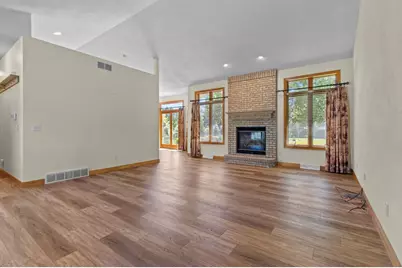 W5875 Sweet Clover Drive, Appleton, WI 54915 - Photo 8