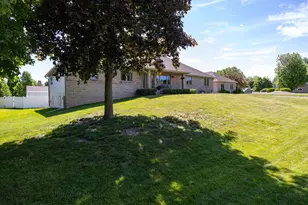 N1434 Highgreen Ct, Greenville, WI 54942 - Photo 32
