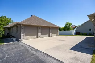 N1434 Highgreen Ct, Greenville, WI 54942 - Photo 2