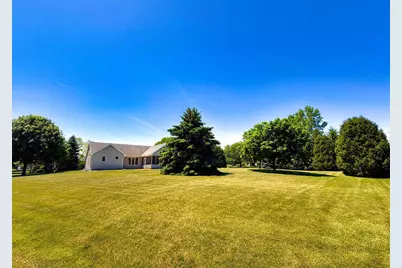 74 Stonefield Court, Oshkosh, WI 54902 - Photo 52