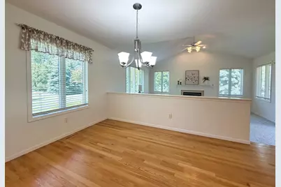 74 Stonefield Court, Oshkosh, WI 54902 - Photo 18