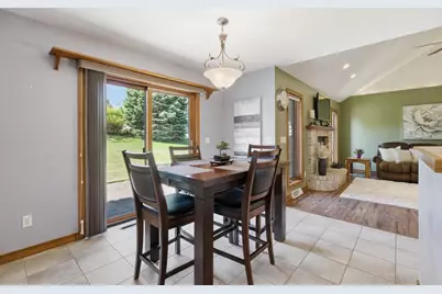 1735 Orange Blossom Drive, Green Bay, WI 54313 - Photo 6