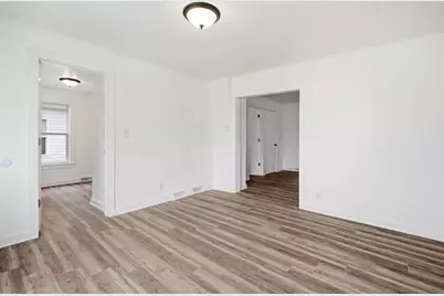 406 W Spring Street, New London, WI 54961 - Photo 6