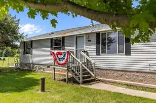 7961 Easy St, Fremont, WI 54940 - Photo 2