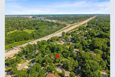 2049 Shamrock Lane, Green Bay, WI 54301 - Photo 36